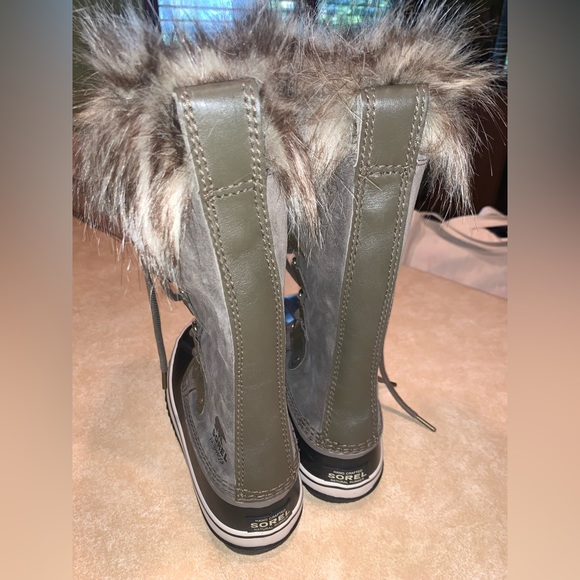 Sorel Joan of Arctic Major Dark Stone Lace Up Boot - Picture 6 of 11